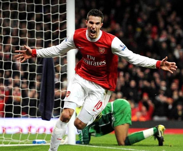 TES公布全员在巴黎场馆合照：在巴黎的首波合影