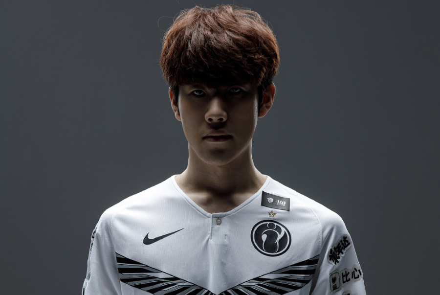 LCK官宣季前启航赛活动：Faker和Deft做队长选人打表演赛