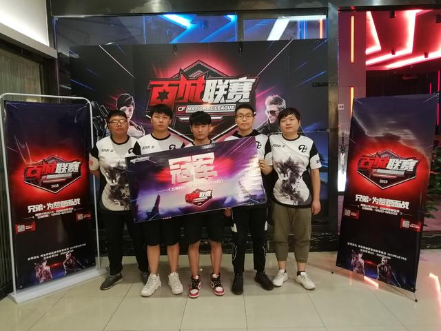 英雄联盟比分：LCK夏季赛DWG 2：0 T1，T1微博瞬间沦陷