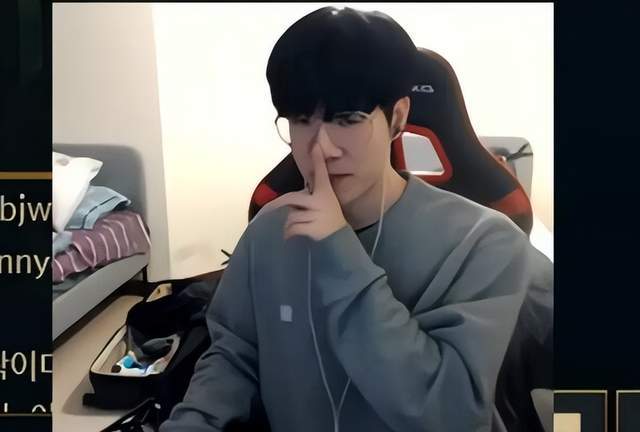 Scout四杀斯莫德五斩Tarzan Zika鳄鱼单吃Xiaohu LNG先下一城