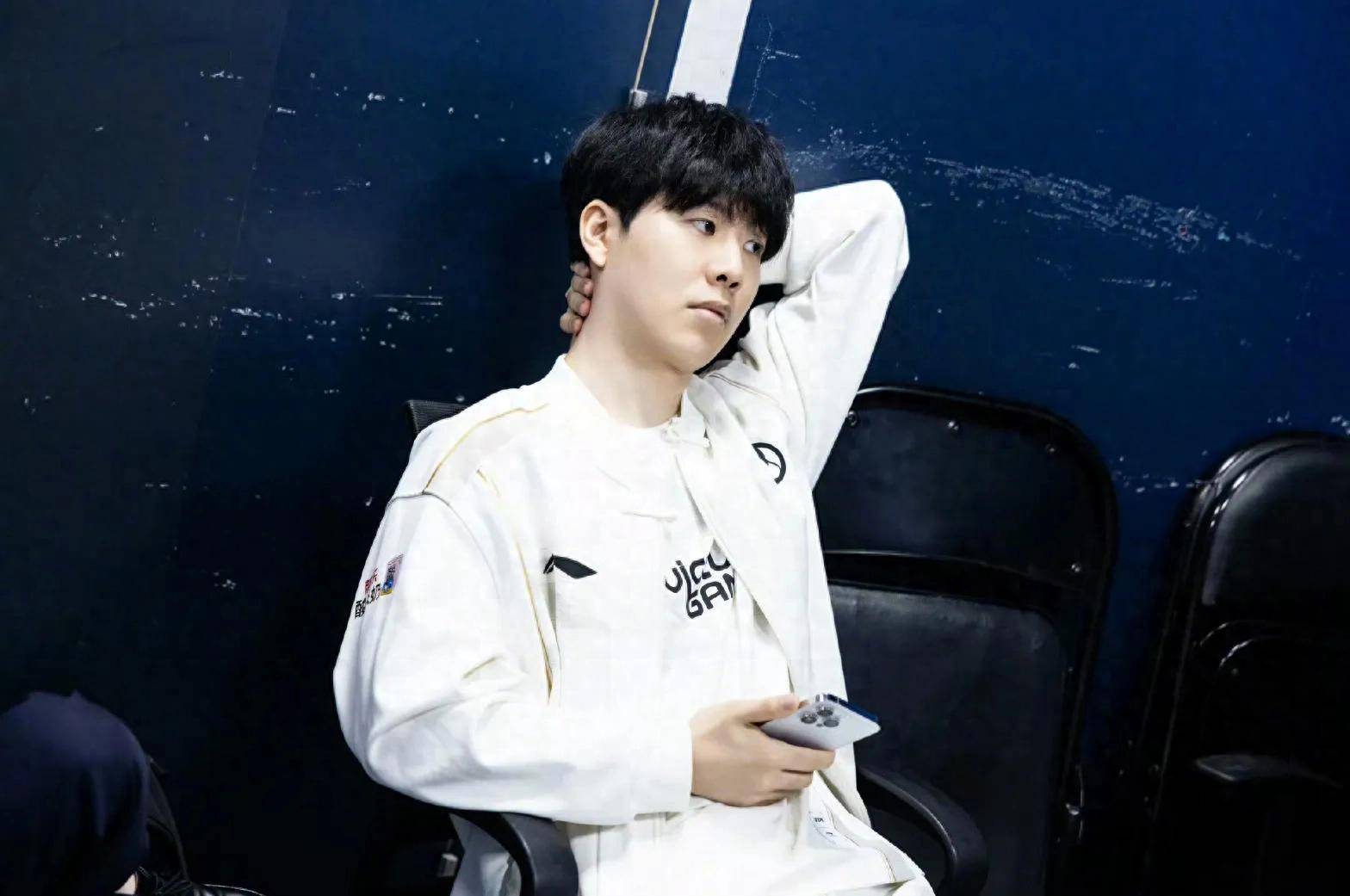 NaVi Junior 在过去六个月中赚取的奖金超过了主力 NAVI 队