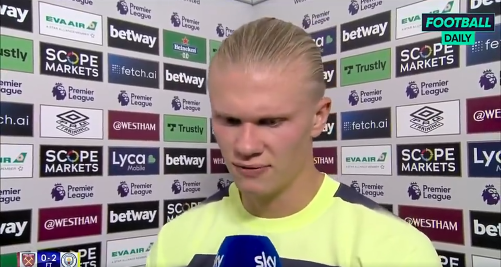 卖票！Xiaohu优势飞机脸探草丛 LNG横扫WBG晋级S14